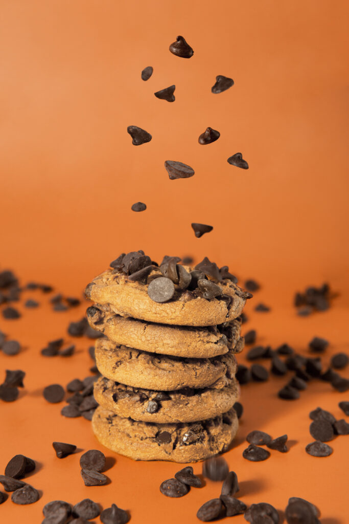 Cookies com Gotas de Chocolate: crocantes por fora, macios por dentro